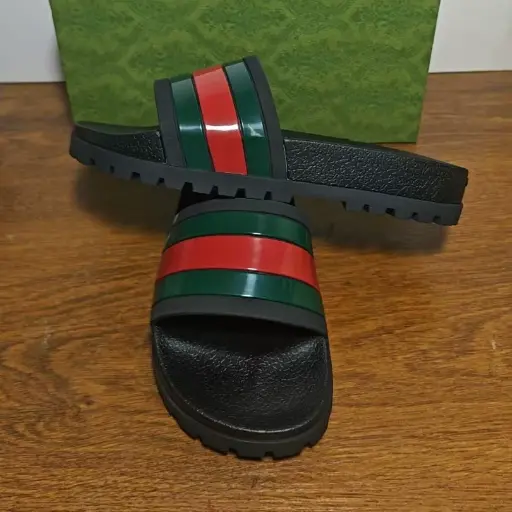 Claquettes Gucci noire